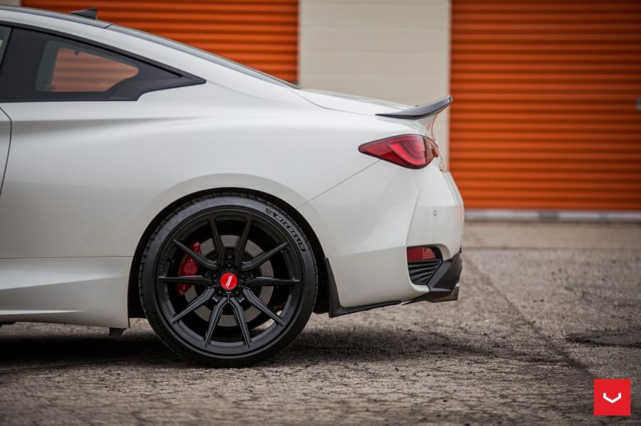 Детали экстерьера Infiniti Q60S 3.0t on Vossen Wheels (HF-3) 2019 года  (фото 12 из 15)
